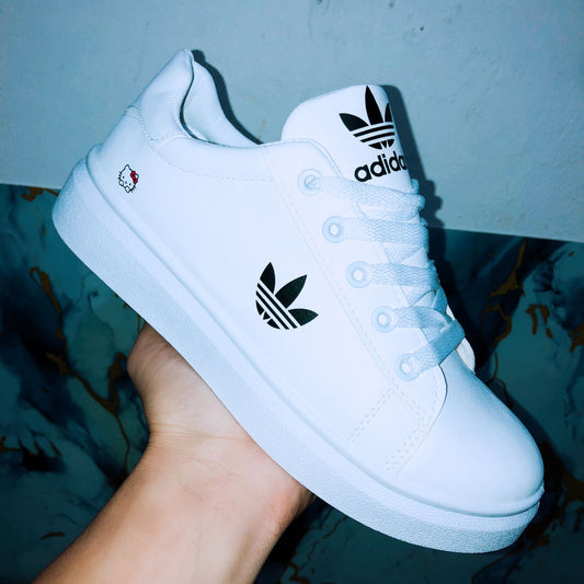 16.000 Zapatillas números 34 35 36 37 38 39